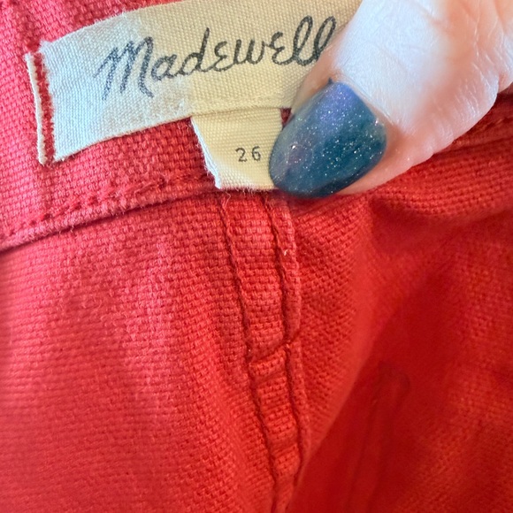Madewell High-Waisted Denim Shorts Red Size 26 Raw Hem Button Fly - Picture 3 of 3